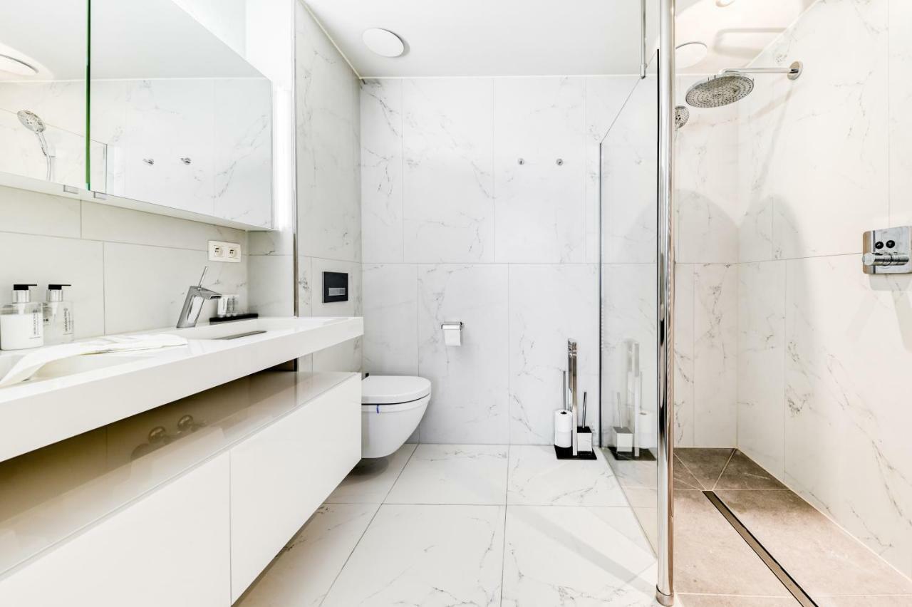 Acropolis - Luxury Appartments I Hotelservice And Parking 米德尔克尔克 外观 照片