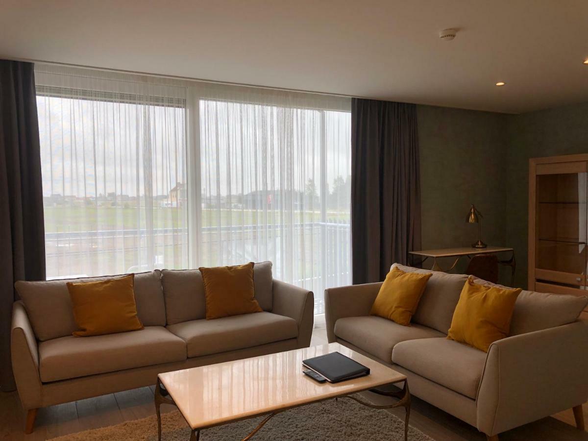 Acropolis - Luxury Appartments I Hotelservice And Parking 米德尔克尔克 外观 照片