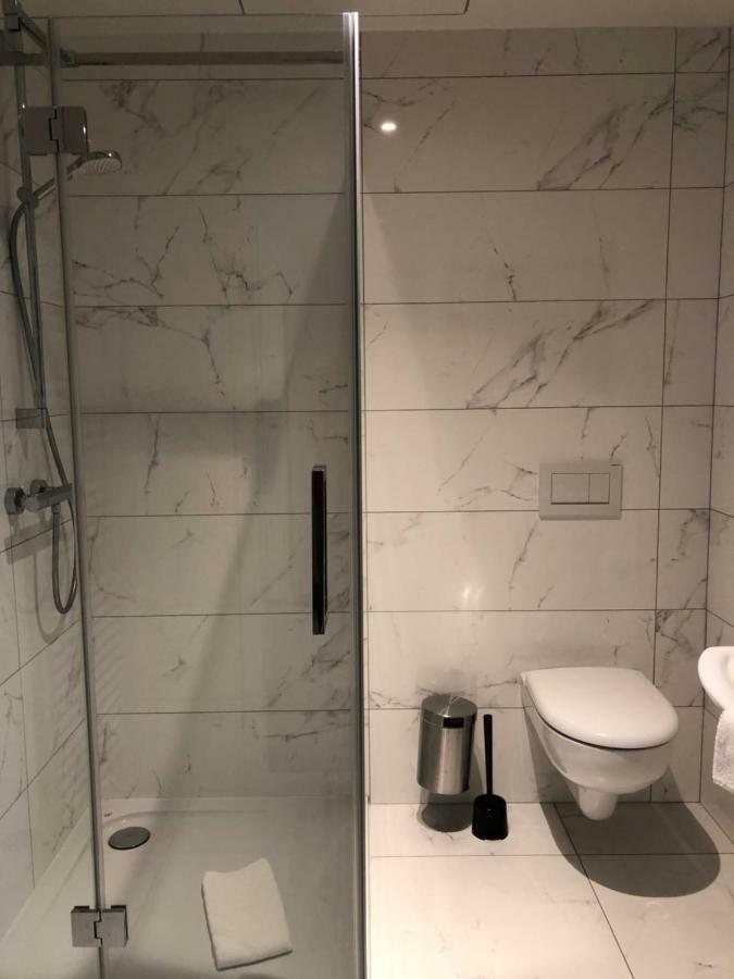 Acropolis - Luxury Appartments I Hotelservice And Parking 米德尔克尔克 外观 照片