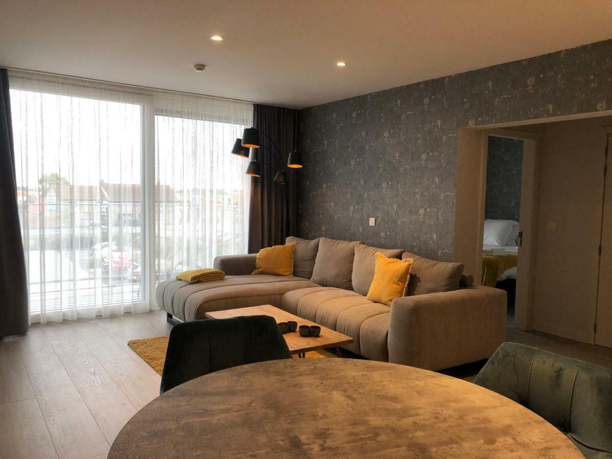 Acropolis - Luxury Appartments I Hotelservice And Parking 米德尔克尔克 外观 照片